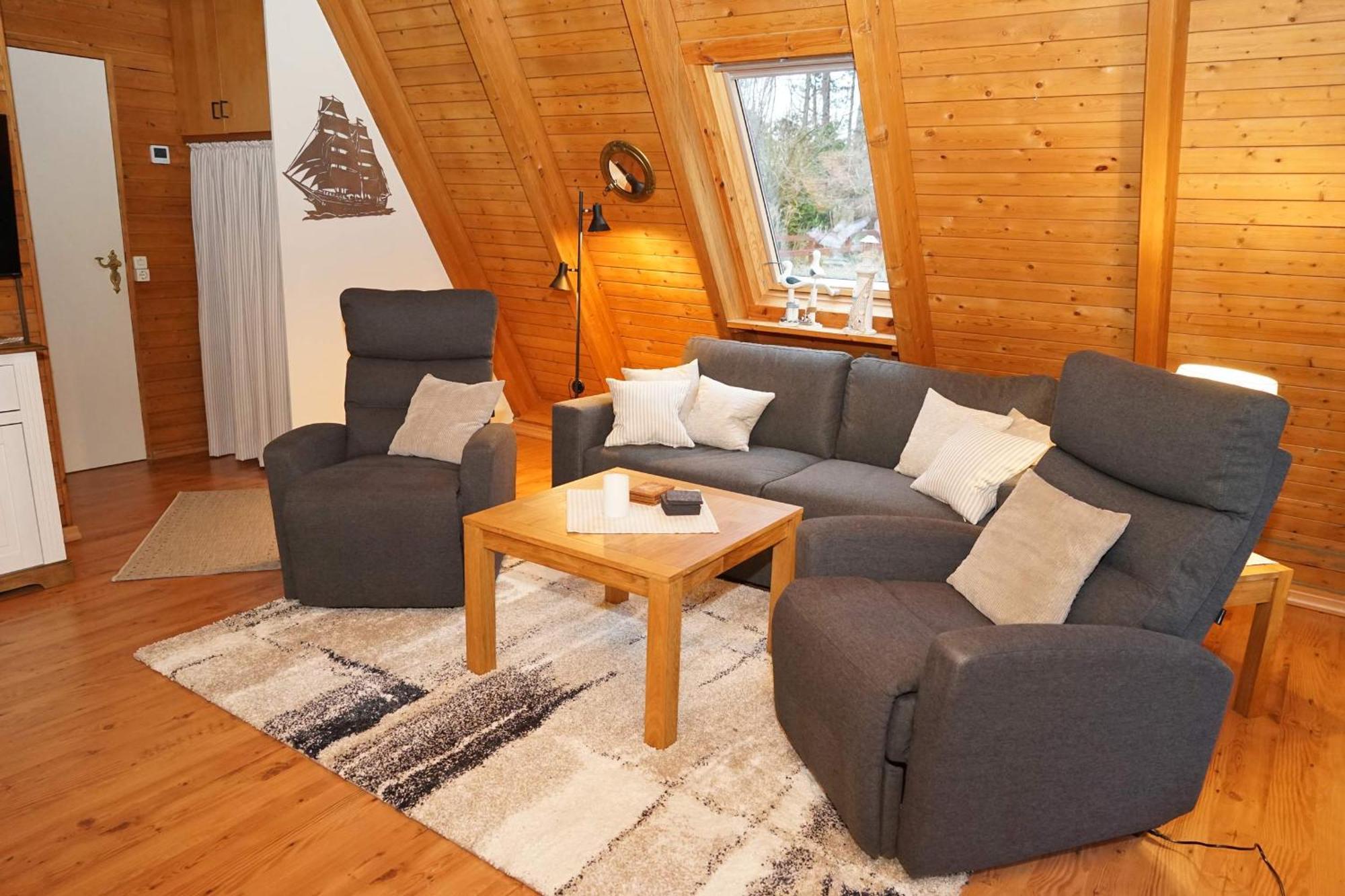 Vila Zeltdachhaus Mit Grossem Grundstue Damp Exteriér fotografie